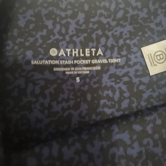 Athleta Salutation Stash Gravel Tight 7/8 - Picture 4 of 5